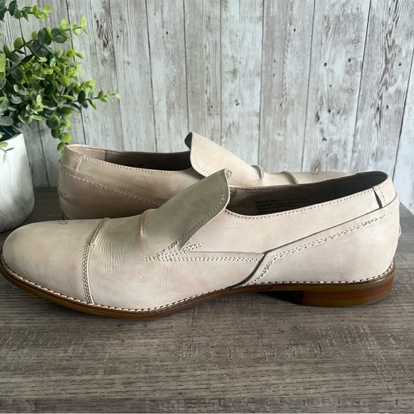 Stacy Adams Beige Leather Embossed Slip-On Loafers 12 - Picture 5 of 9